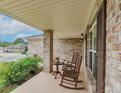 1560 Twin Pines Cir, Cantonment, FL 32533 - photo 5