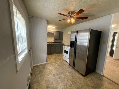 1314 S Mirick Ave unit B, Denison, TX 75020 - photo 4