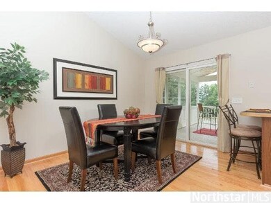 17505 Rustic Hills Dr, Eden Prairie, MN 55346 - photo 6