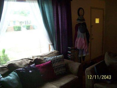 9839 Sunnyside Ave, Schiller Park, IL 60176 - photo 4