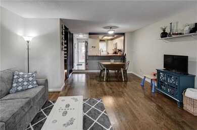 8038 Halsey St, Lenexa, KS 66215 - photo 6