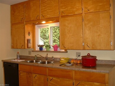 Sunny updated Kitchen.  Super CLEAN.