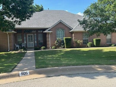 905 Jonathan Ct, Weatherford, TX 76086 - photo 2