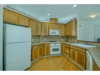 750 NE 70th Ave, Hillsboro, OR 97124 - photo 3