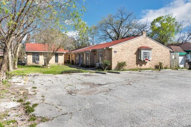 6815 Beachwood St unit 2, Houston, TX 77021 - photo 3