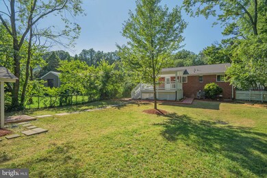 3903 Whispering Ln, Falls Church, VA 22041 - photo 4