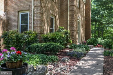 11500 Pine Cone Ct, Reston, VA 20191 - photo 4