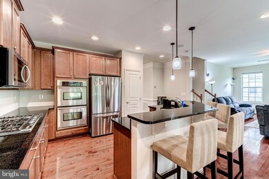 16461 Chattanooga Ln, Woodbridge, VA 22191 - photo 7