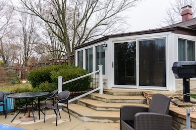 818 Orchard Ln, Greenwood, IN 46142 - photo 3