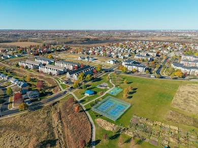 5233 Sassafras Dr, Fitchburg, WI 53711 - photo 5