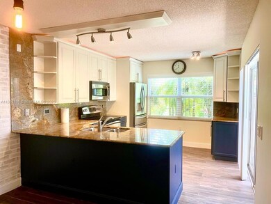 36 Danbury Ct unit C, Royal Palm Beach, FL 33411 - photo 7