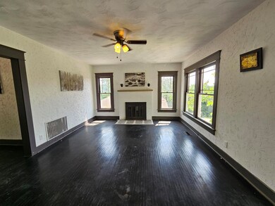 Whitehill living rm