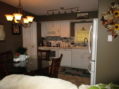 290 Laurel St, Archbald, PA 18403 - photo 6