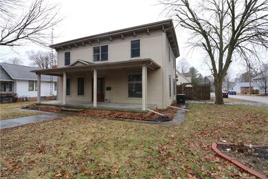 129 Hennepin St, Lincoln, IL 62656 - photo 2