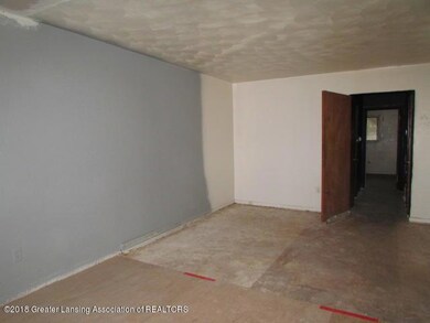 4012 Burchfield Dr, Lansing, MI 48910 - photo 2