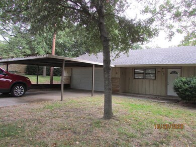 812 Vickie Dr, Azle, TX 76020 - photo 3
