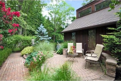 720 Andorra Rd, Lafayette Hill, PA 19444 - photo 2