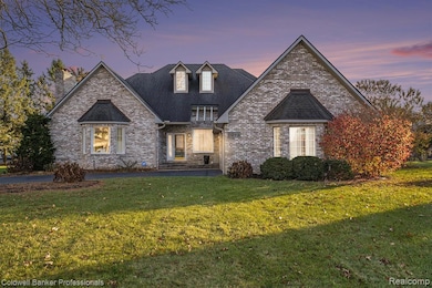 3972 Chevron Dr, Highland, MI 48356 - photo 2