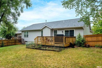 6619 Brookview Ln, Davenport, IA 52806 - photo 4