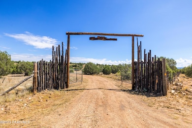 112b Juniperwood Ranch, Ash Fork, AZ 86320 - photo 7