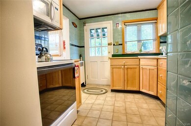 816 N 22nd St, Allentown, PA 18104 - photo 5