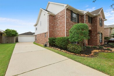 3608 Mahejan Dr, Pearland, TX 77584 - photo 2