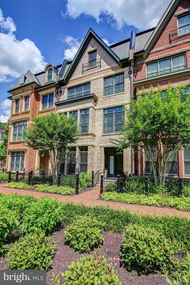 10835 Symphony Park Dr, North Bethesda, MD 20852 - photo 3