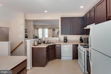 10631 Lockerbie Way, Manassas, VA 20109 - photo 5