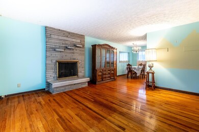 1469 Shanley Dr, Columbus, OH 43224 - photo 4