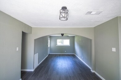 5722 Melanite Ave, Houston, TX 77053 - photo 4