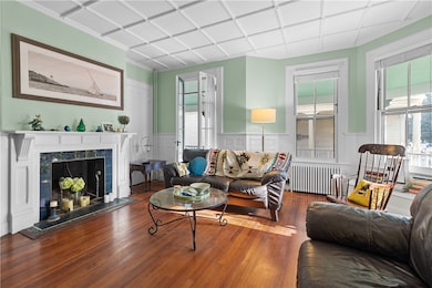 1st floor Living room