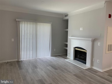 The Gates Of McLean unit 10410, McLean, VA 22102 - photo 3