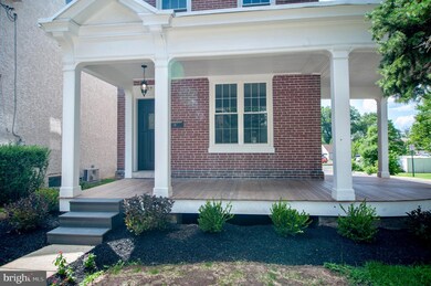 132 W Walnut St, North Wales, PA 19454 - photo 3