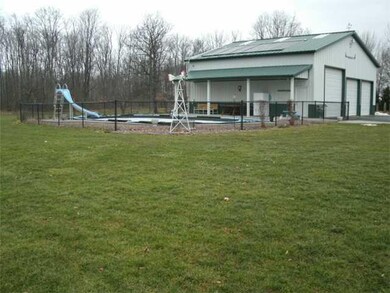 Swimming Pool/Hot Tub/Sauna POOL AREA