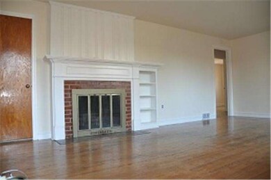 225 Shepherd Ln, Norristown, PA 19403 - photo 2