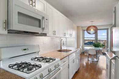 2550 Olinville Ave unit 10C, Bronx, NY 10467 - photo 2