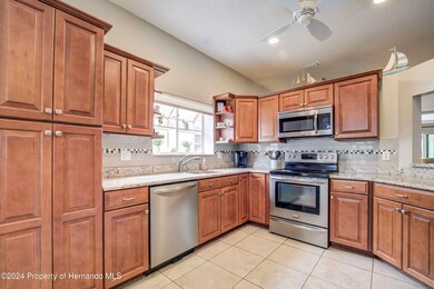 Kitchen (2)