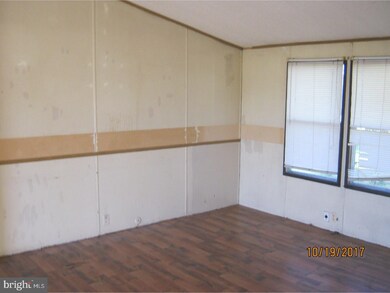 871 Paulsboro Rd, Swedesboro, NJ 08085 - photo 3