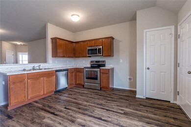 1029 Ethan James St, Elkins, AR 72727 - photo 5