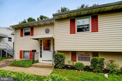 229 Candytuft Rd, Reisterstown, MD 21136 - photo 2