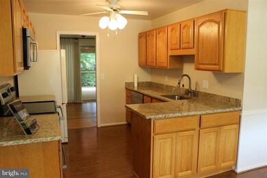 9518 Narragansett Place, Vienna, VA 22180 - photo 2