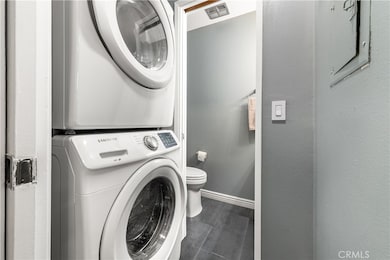 18631 Collins St unit 10, Tarzana, CA 91356 - photo 5