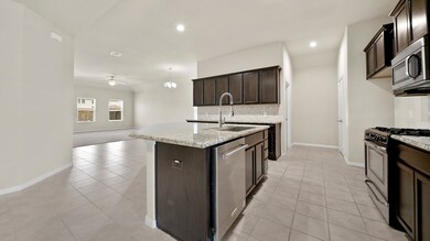 360 Kendall Crest Dr, Alvin, TX 77511 - photo 5