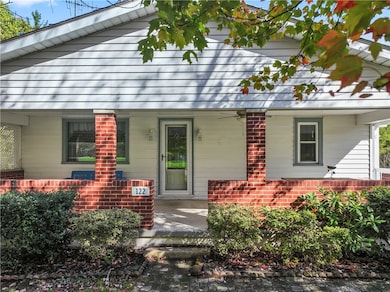 122 Georgetown Rd, Beaver Falls, PA 15010 - photo 3