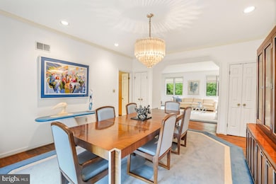 11521 Twining Ln, Potomac, MD 20854 - photo 6