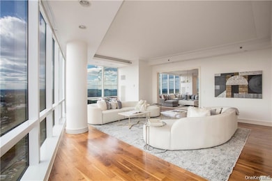 The Atelier Suites at The Ritz Carlton unit PH4CD, White Plains, NY 10601 - photo 5