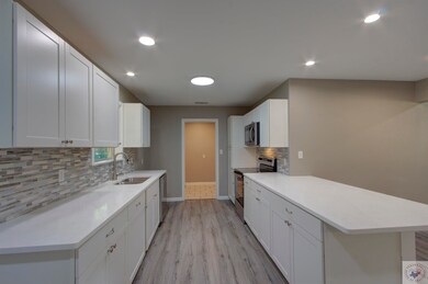 3923 Galleria Oaks Dr, Texarkana, TX 75503 - photo 7