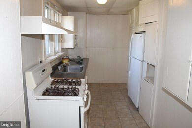 109 E Main St, Leola, PA 17540 - photo 6