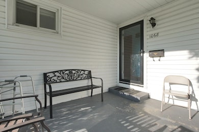 1068 Ross Rd, Columbus, OH 43227 - photo 2