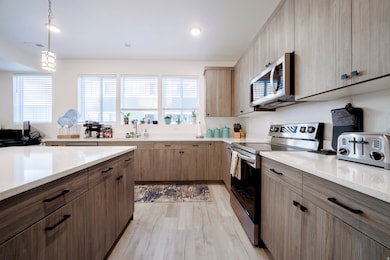 6160 S Miramonte Way unit T-30, Salt Lake City, UT 84118 - photo 5